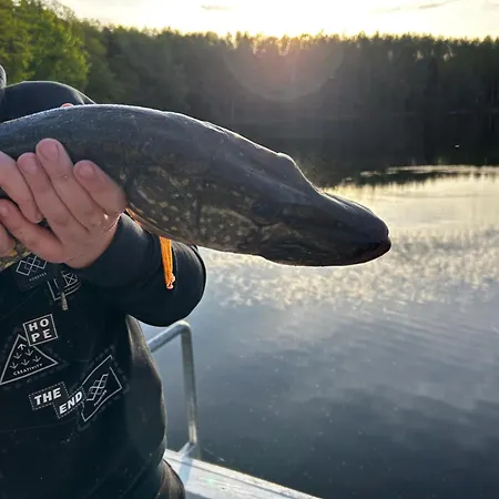 Nad Jeziorem Mragowo-marcinkowo بيت للعطل مارونجوفو